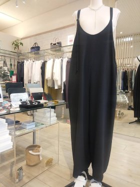 BLOG更新しました『黒のオールインワン』