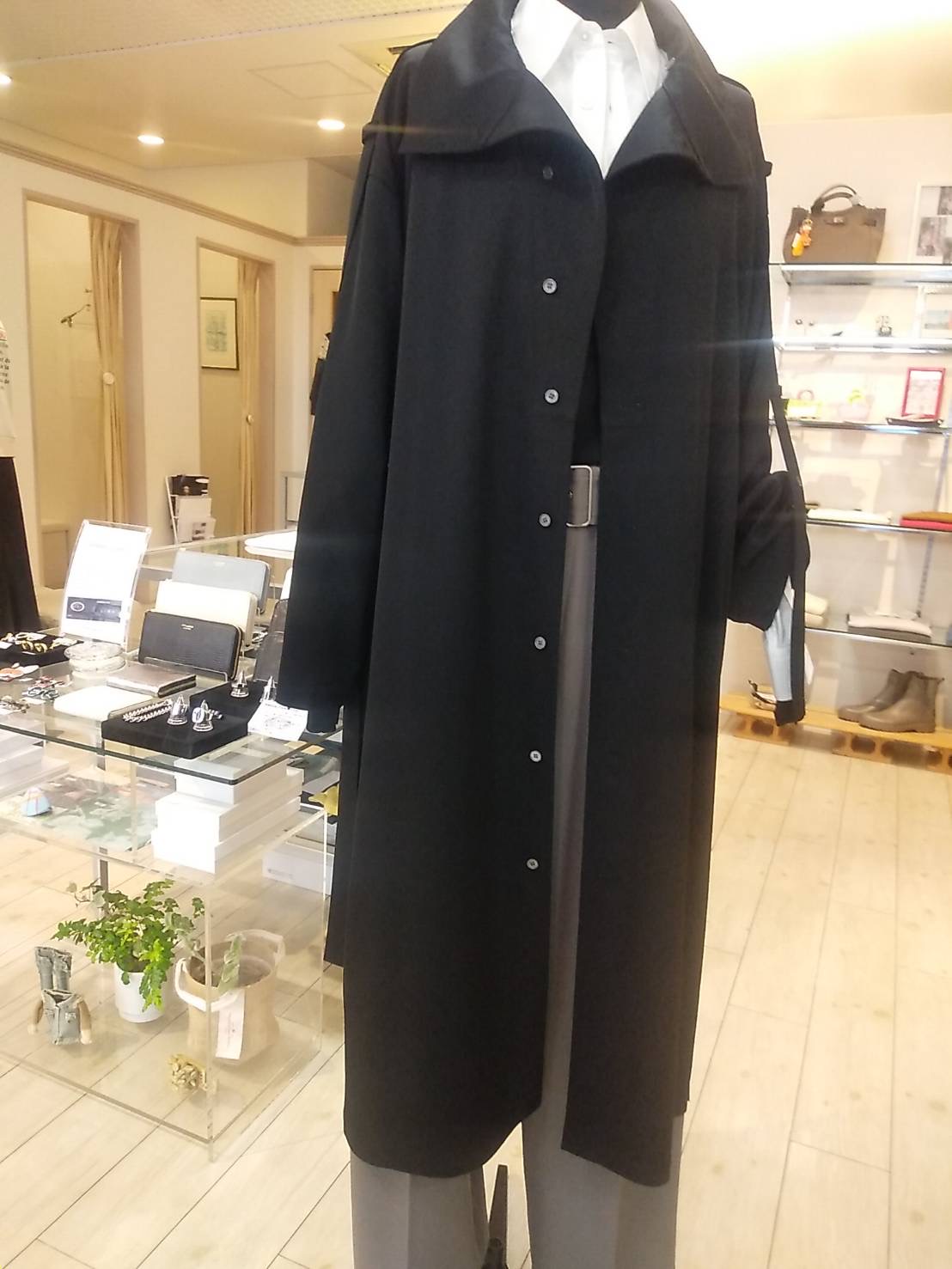 BLOG更新しました『コートドレス』