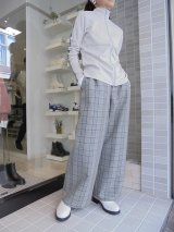 BLOG更新しました『袖ライン入りカーディガン』