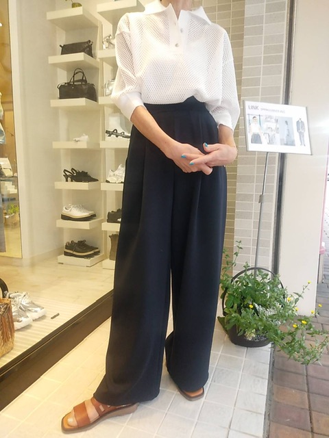 BLOG更新しました『旬の香りのポロニット×パンツ』